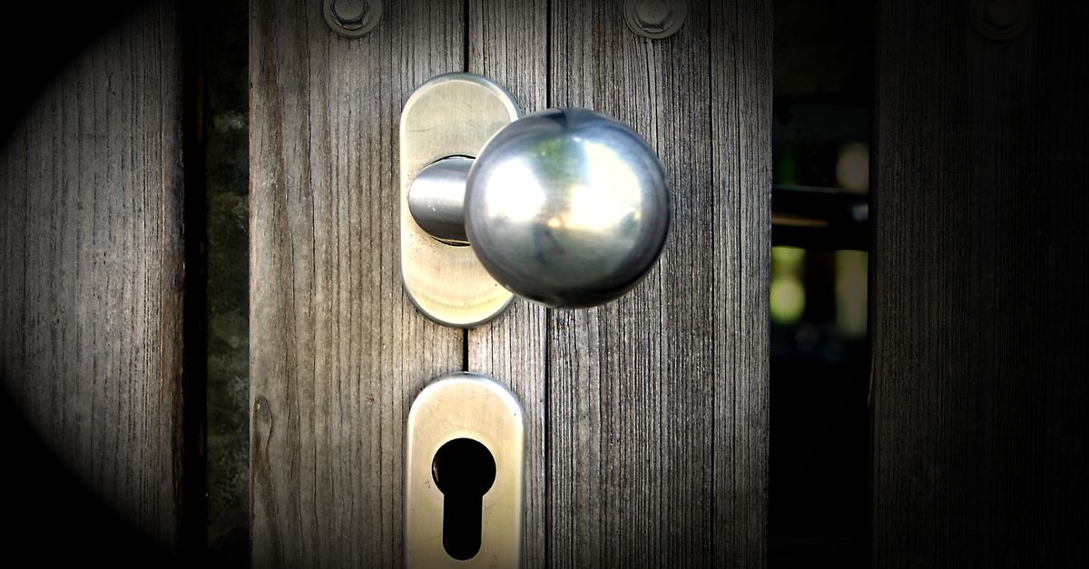 What Determines the Cost of a Door Knob and Deadbolt Installation? — Indialantic Locksmith